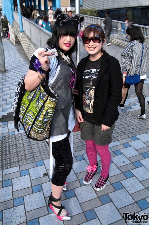 Gagamania in Tokyo (79 pics)