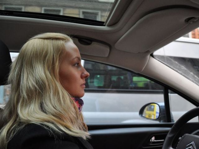 Russian Ladies and Cars (46 pics)