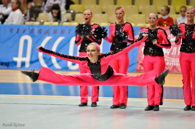Russian Cheerleading Championship 2010 (38 pics)