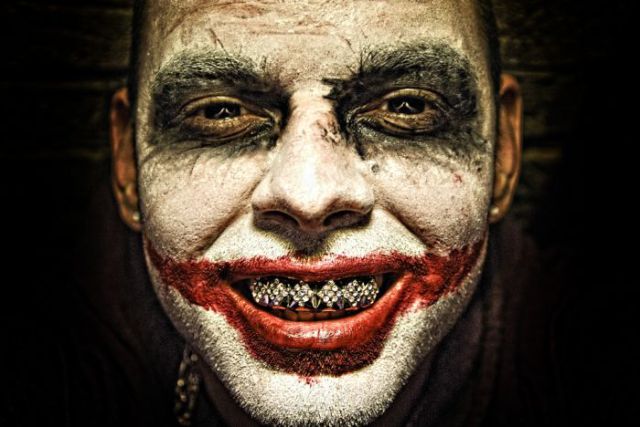 Let&rsquo;s Have a Joker&rsquo;s Smile! (36 pics)