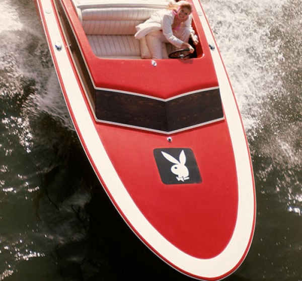 Sexy Playboy Playmates of the Year and Pink Cars (38 pics)