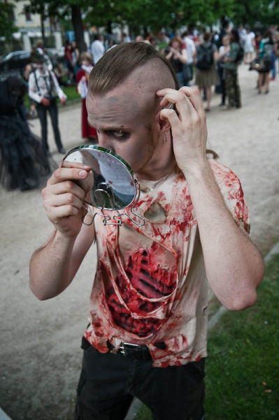 Zombie Walk in Moscow (84 pics)