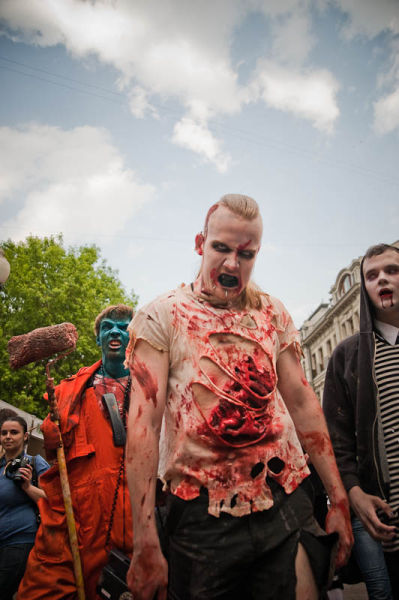 Zombie Walk in Moscow (84 pics)