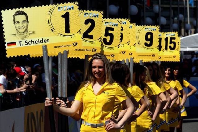 F-1 Sexy Pit Babes (57 pics)