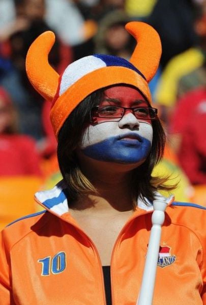 Female World Cup Fans (74 pics)