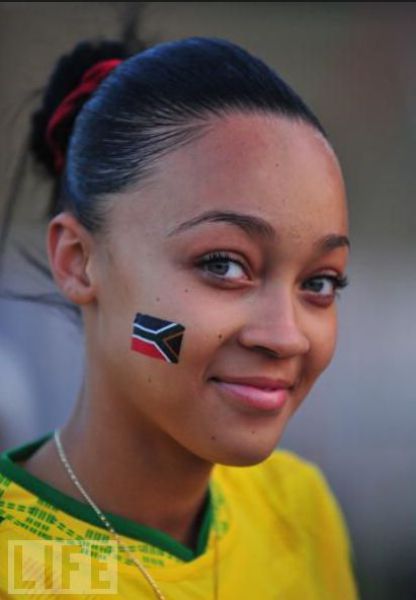 Female World Cup Fans (74 pics)