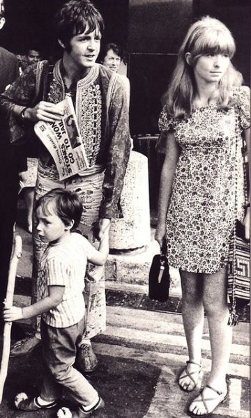 Rare Photographs of Celebrities. Part 7 (117 pics)