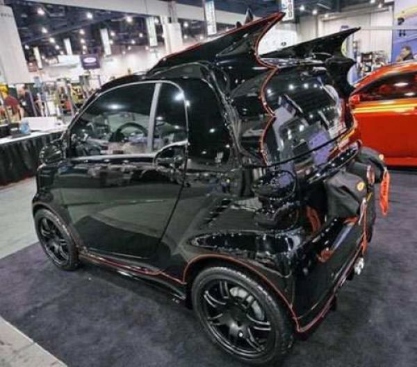 Epic Cars for Batman Fans (17 pics) Epic Cars for Batman Fans (17 pics)