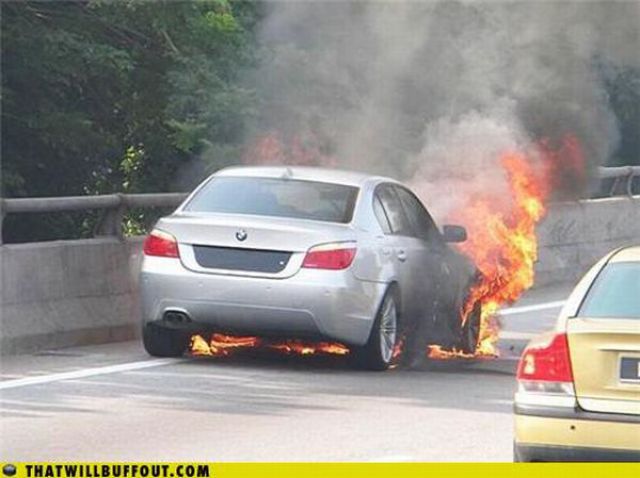 Cars in Hilarious and Weird Situations (83 pics)