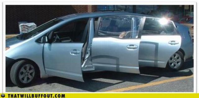 Cars in Hilarious and Weird Situations (83 pics)