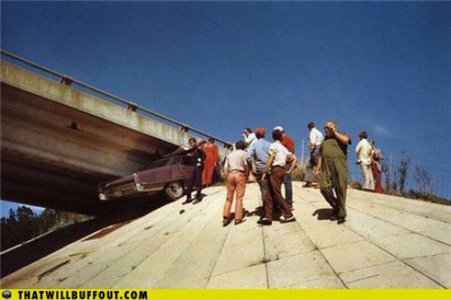 Cars in Hilarious and Weird Situations (83 pics)