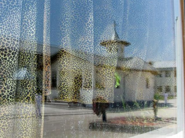 When Female Inmates Take Photos of Their Life in Prison (65 pics)