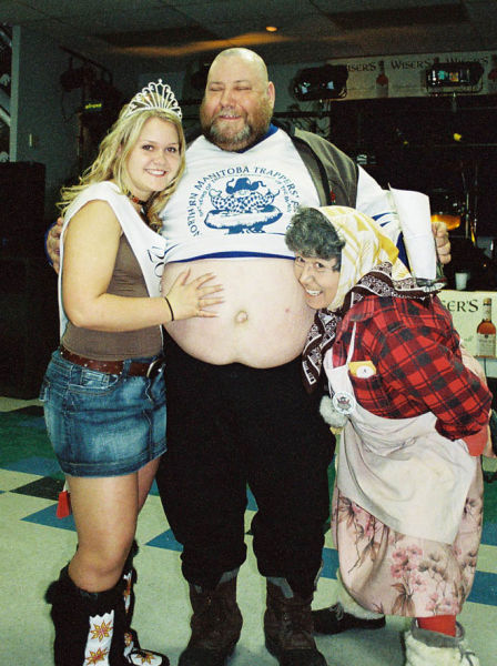 Best Beer Bellies (25 pics)