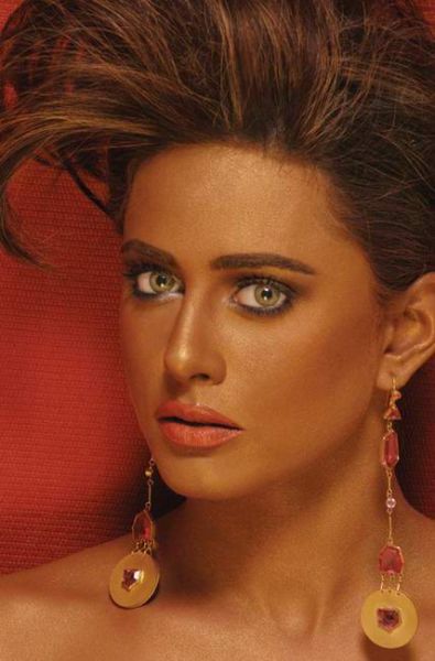 Pakistani Beauties (23 pics)