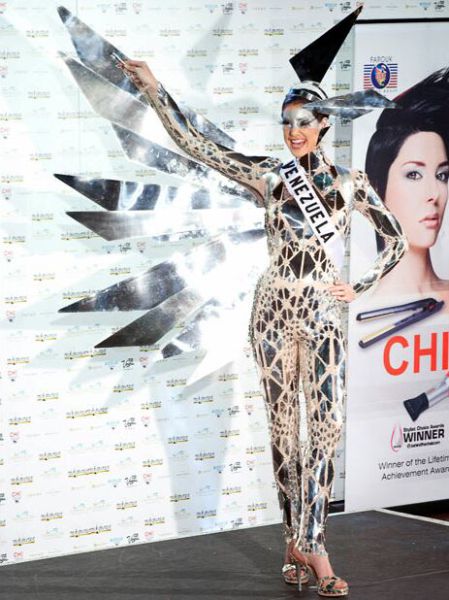 National Costumes at Miss Universe 2010 (30 pics)