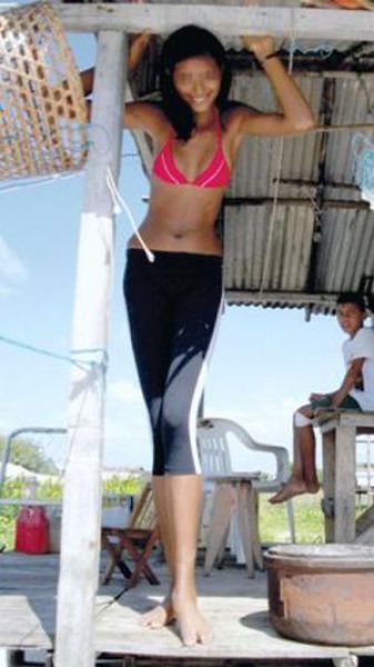 Tallest Teenager (7 pics)