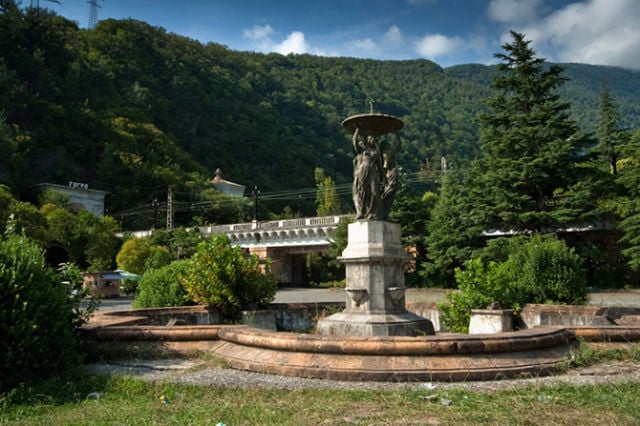 A Paradise That Became a Ghost Town (31 pics)