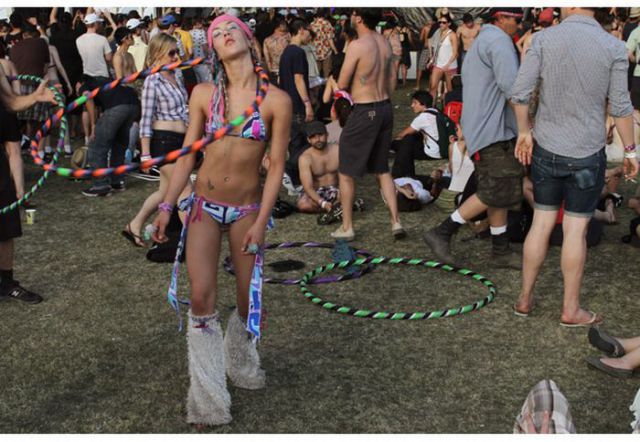 Summer Girls (79 pics)