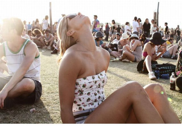 Summer Girls (79 pics)