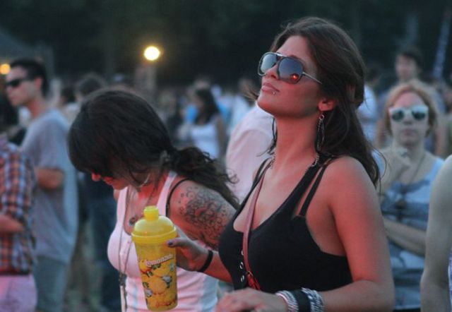 Summer Girls (79 pics)