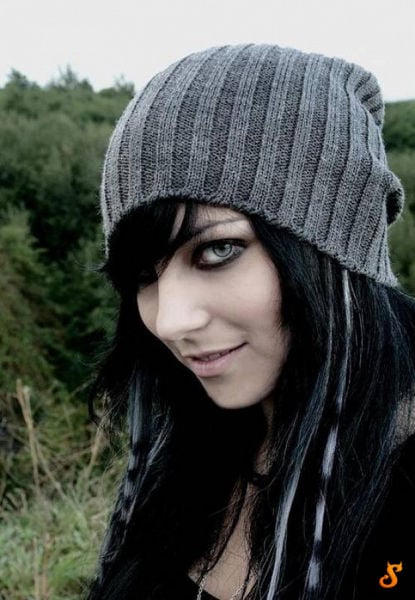 Emo Babes (71 pics)