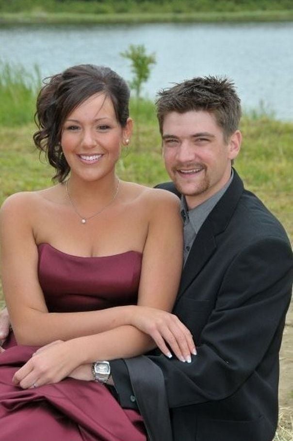 What Junk Food Does to Girls (10 pics)