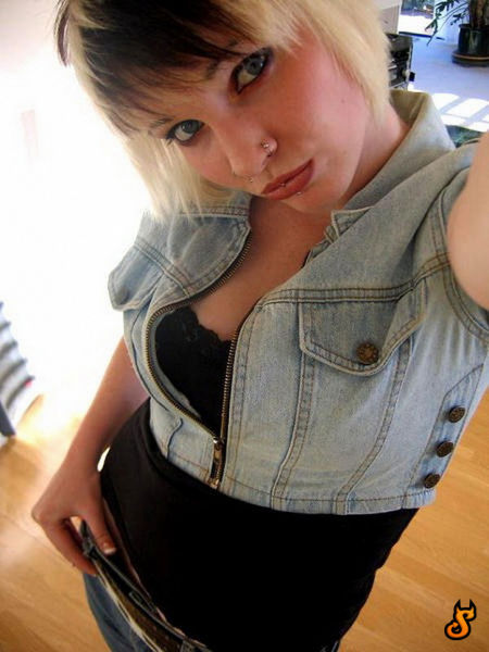 new selection with emo girls 35 pics 9.html - 35 HD Photos | Premium Gallery 2010