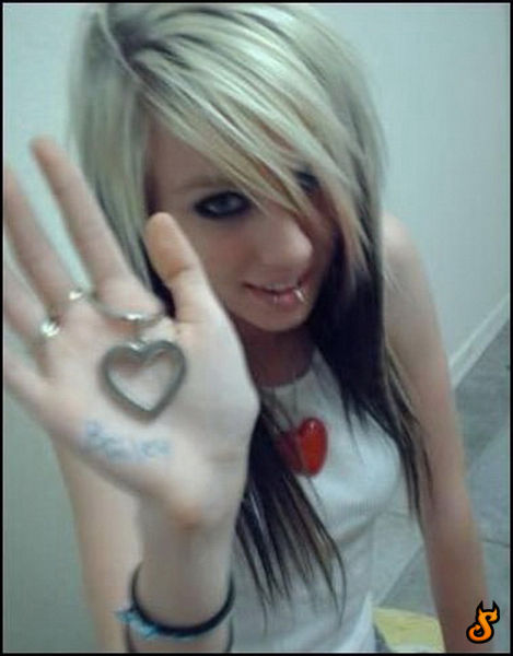 new selection with emo girls 35 pics 9.html - 35 HD Photos | Premium Gallery 2010