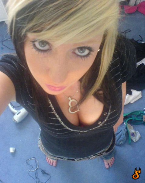 new selection with emo girls 35 pics 9.html - 35 HD Photos | Premium Gallery 2010