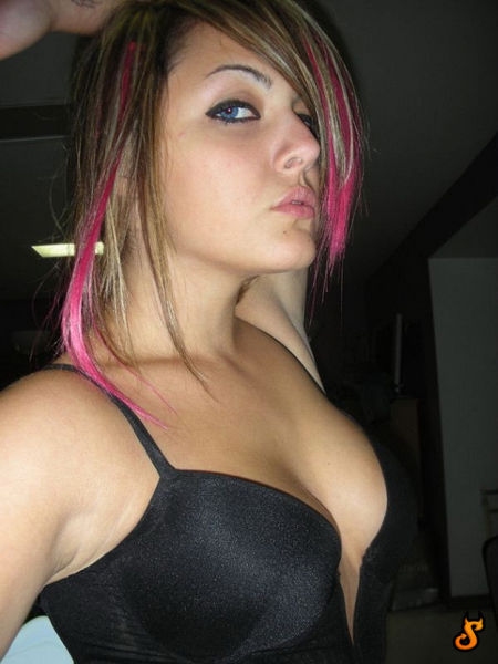 New Selection with Emo Girls (35 pics)