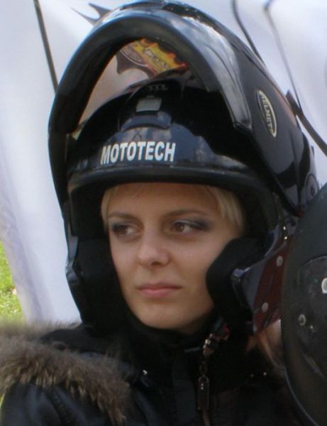 Lady Bikers in Russia (14 pics)