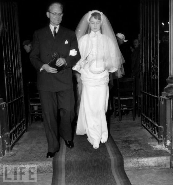 Rare Photographs of Celebrities. Part 12