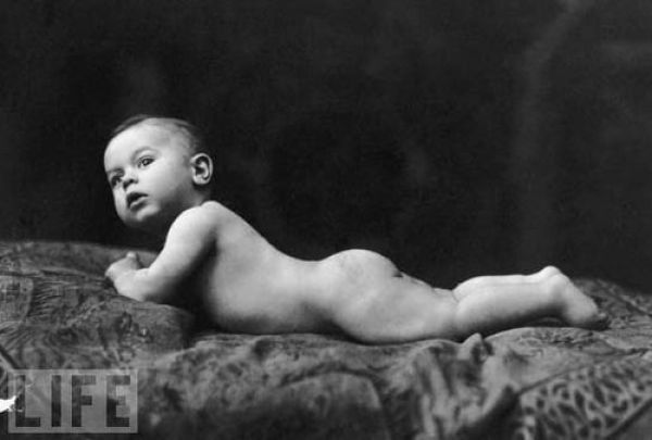 Rare Photographs of Celebrities. Part 12