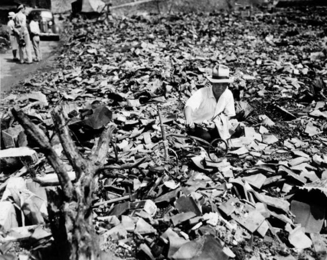 Frightening Hiroshima and Nagasaki Atomic Bomb Pictures