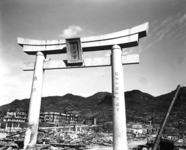 Frightening Hiroshima and Nagasaki Atomic Bomb Pictures