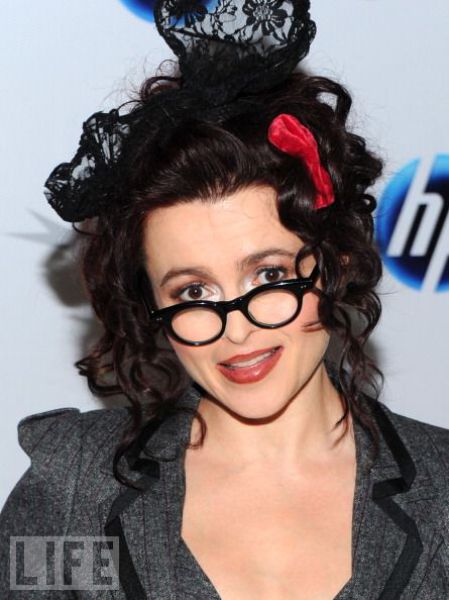 Hot Celebrities Wearing Glasses