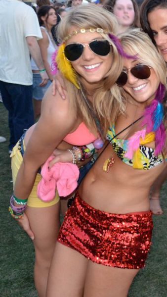 Coachella Music Festival: Half Naked Hot Young White Chicks Dancing