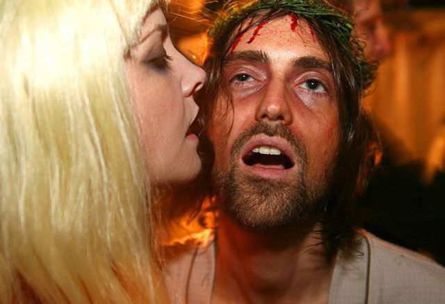 Jesus Partying With Super Hot Babes