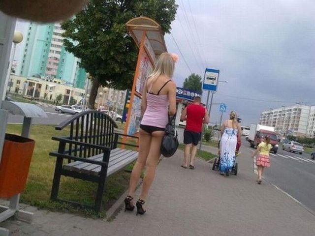 Russian Girls Have a New Summer Fashion