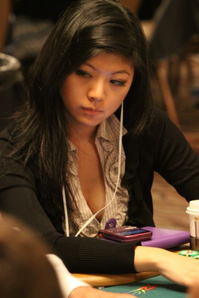 Sexy Poker Women