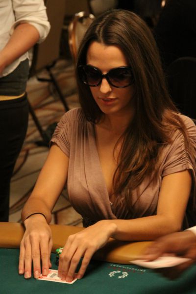 Sexy Poker Women