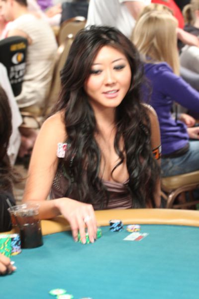 Sexy Poker Women
