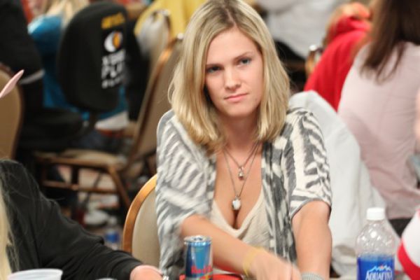 Sexy Poker Women