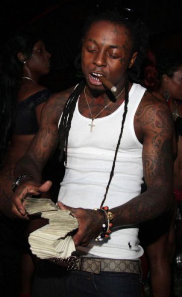 Lil Wayne and Drake Make It Rain $250k at Strip Club