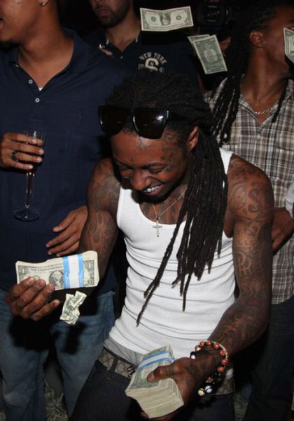 Lil Wayne and Drake Make It Rain $250k at Strip Club