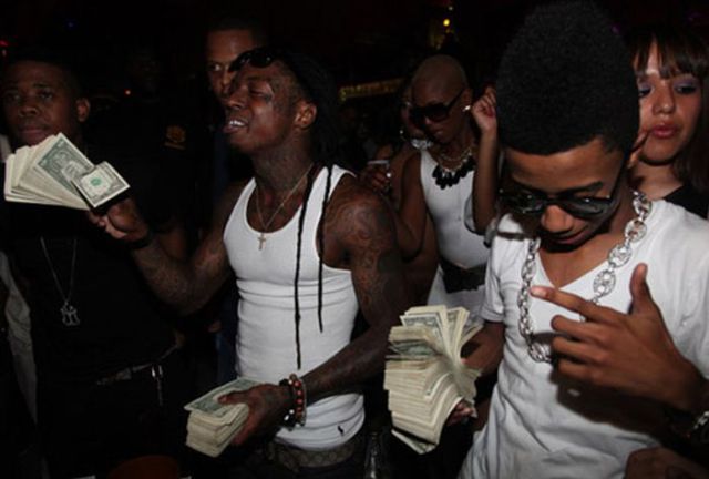 Lil Wayne and Drake Make It Rain $250k at Strip Club