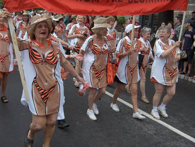 T-Shirts That Look Like a Bikini