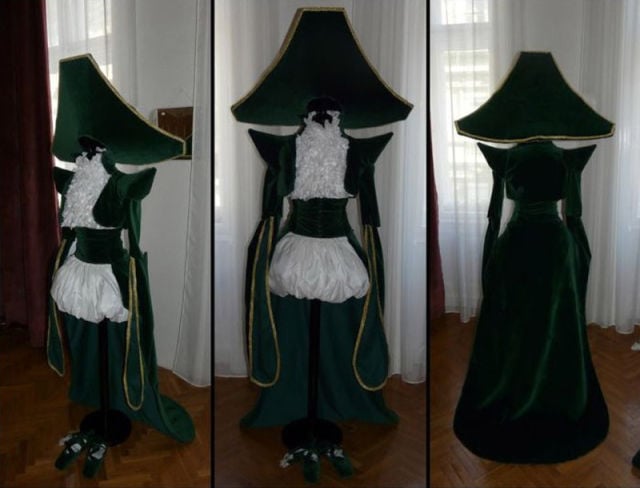 Hot Girl Who Loves Cosplaying