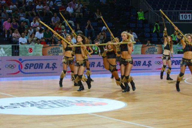 Ukrainian Banned Cheerleaders Are Back