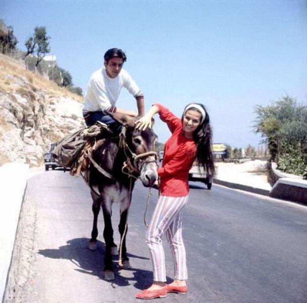 Rare Photographs of Celebrities. Part 17